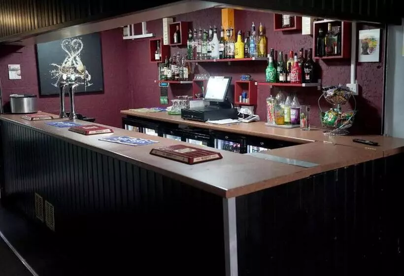 فندق The Rollason