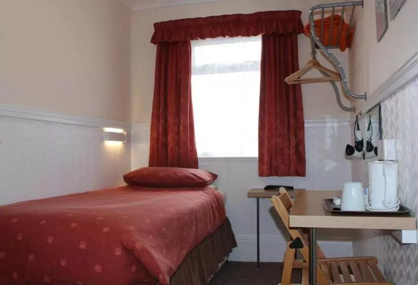 فندق The Rollason