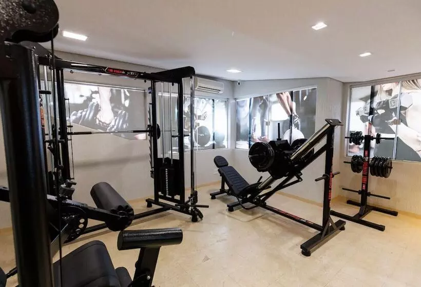 ホテル Tonello Business