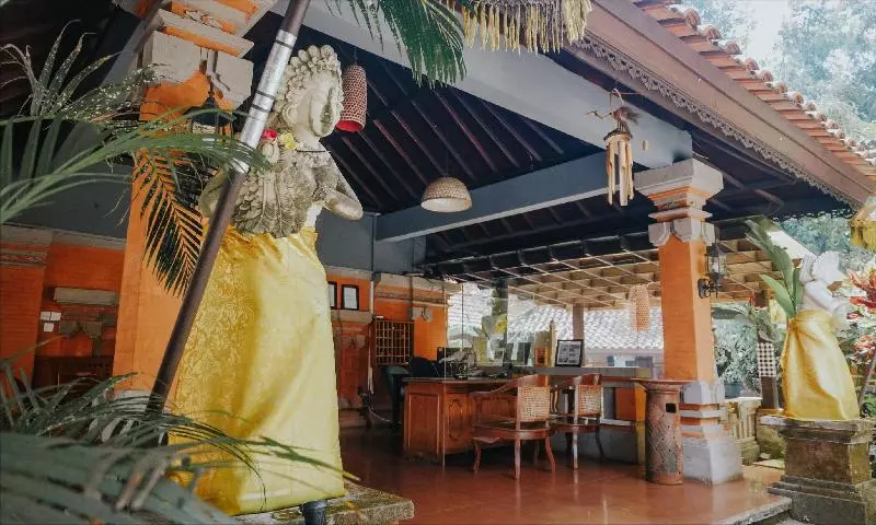 Hotel Ubud And Cottages