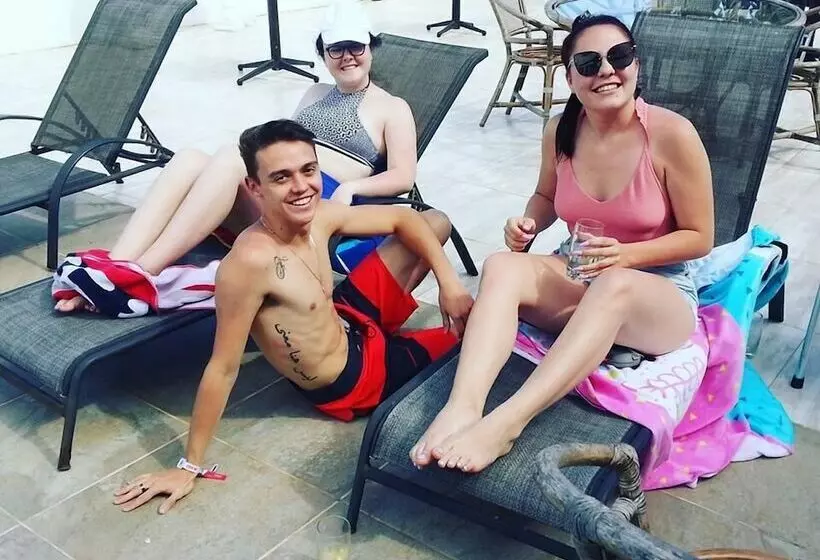 פנסיון Tariman Inn