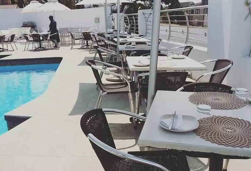 פנסיון Tariman Inn