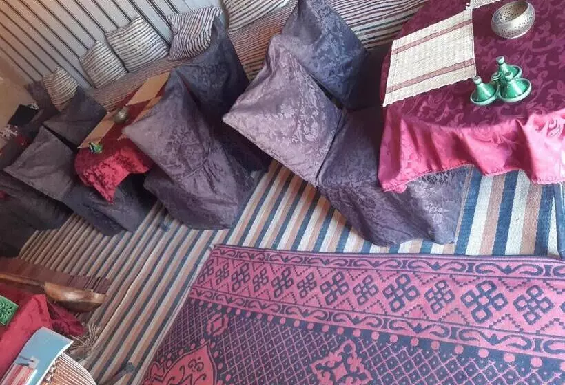 Aamiaismajoitus (B&B) Camp Mhamid Sahara Tours