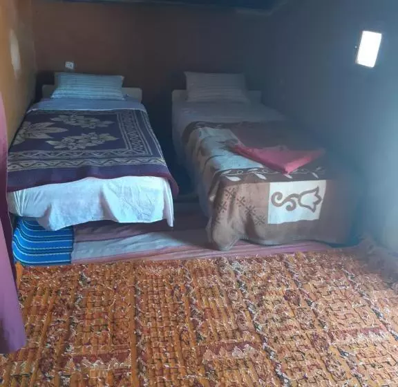 Aamiaismajoitus (B&B) Camp Mhamid Sahara Tours