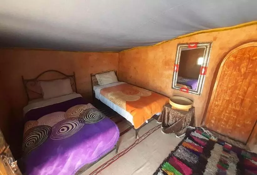 Aamiaismajoitus (B&B) Camp Mhamid Sahara Tours