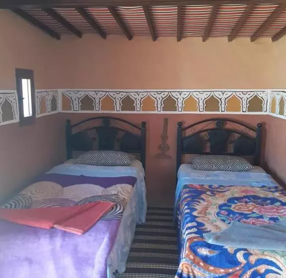 Aamiaismajoitus (B&B) Camp Mhamid Sahara Tours