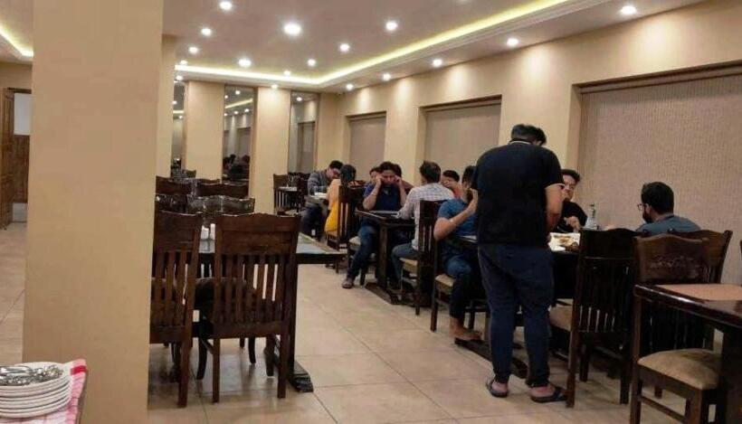 Hotell The Holiday Home