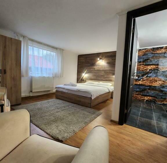 膳宿费 Vila Karina