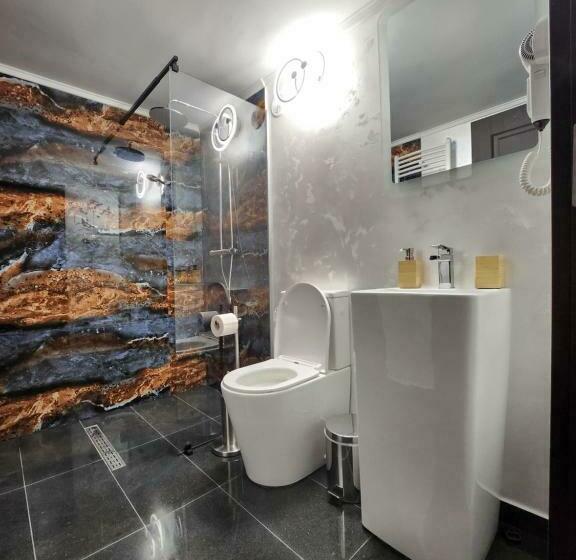 膳宿费 Vila Karina