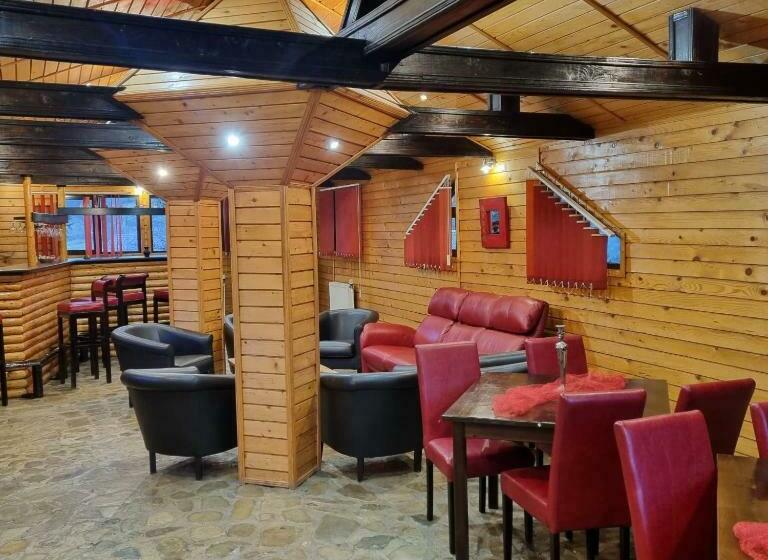 膳宿费 Vila Karina