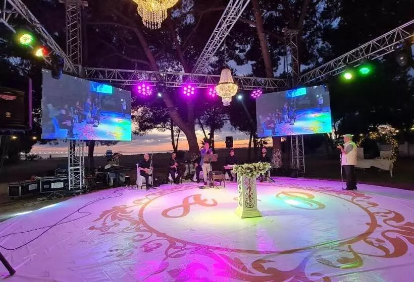 Sporköy Hotel & Beach Club