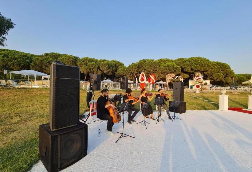 Sporköy Hotel & Beach Club