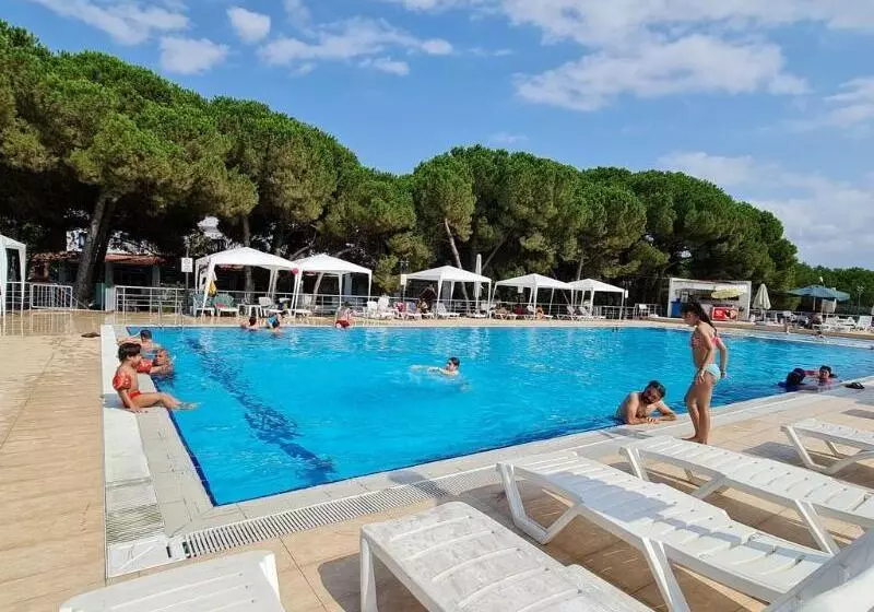 Sporköy Hotel & Beach Club