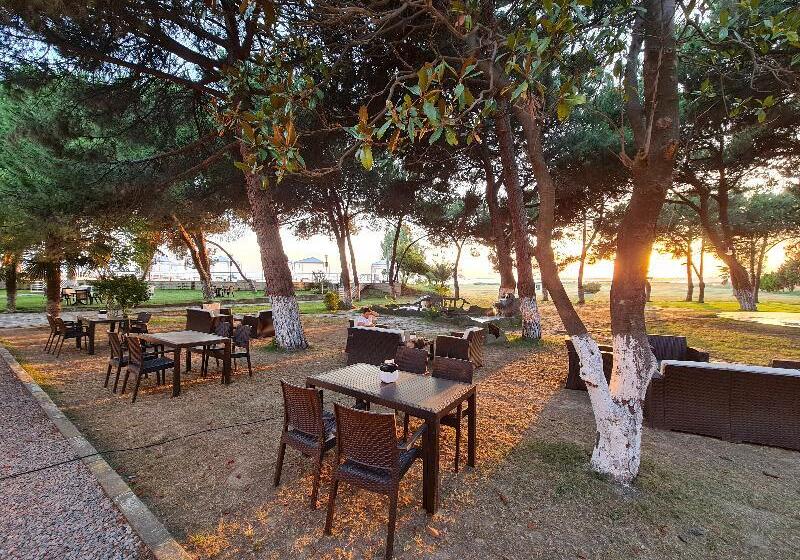 Sporköy Hotel & Beach Club