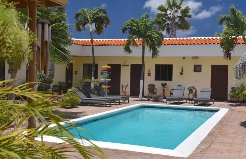 تختخواب و صبحانه Arubiana Inn