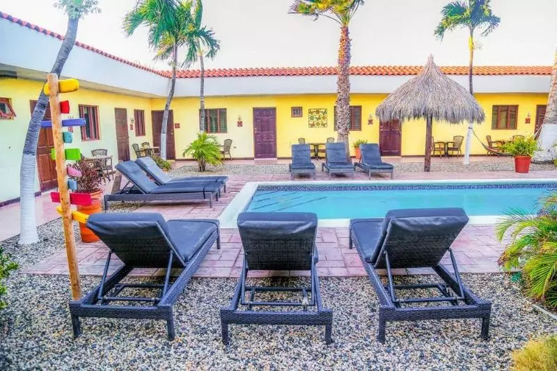 تختخواب و صبحانه Arubiana Inn