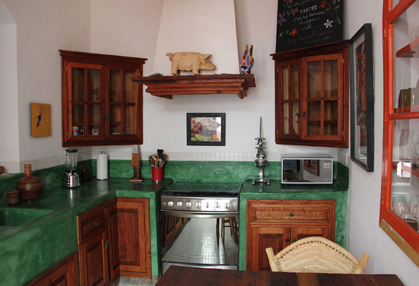 تختخواب و صبحانه Casa Catalina