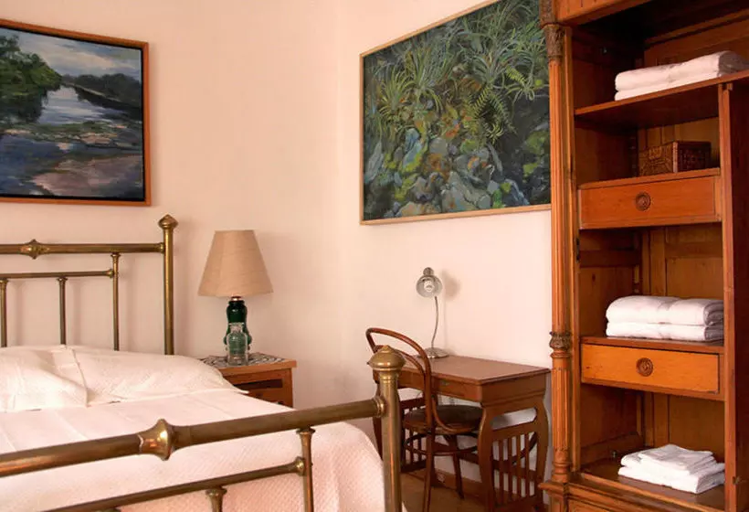 مبيت وإفطار Casa Catalina