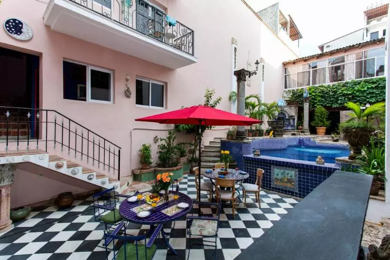 تختخواب و صبحانه Garlands Del Rio