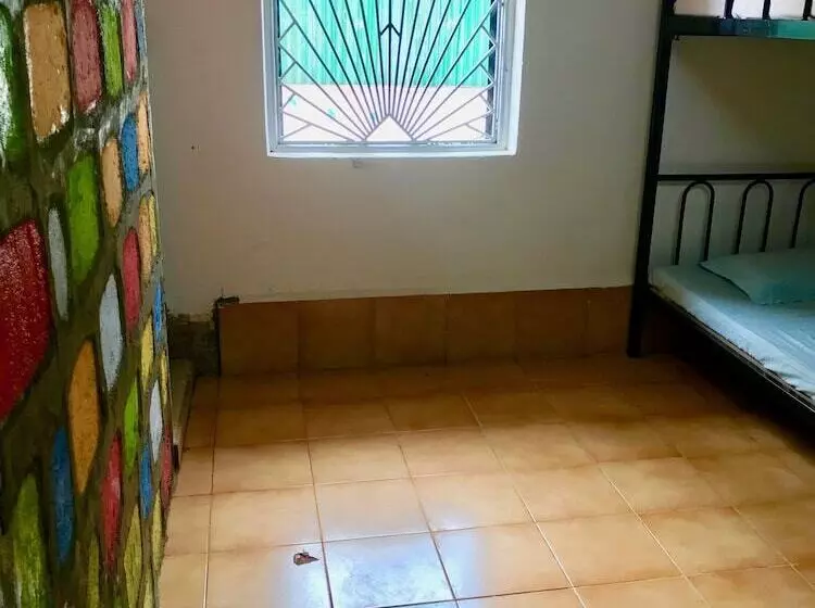 Bricks And Bamboo Hostel