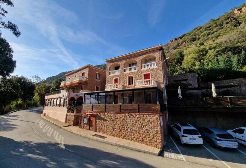 ホテル Bella Vista