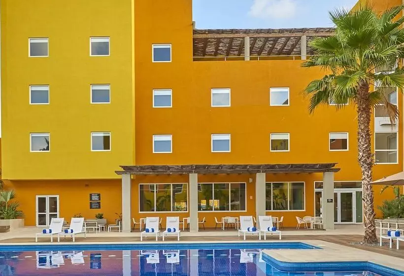 Hotell City Express Suites By Marriott Cabo San Lucas