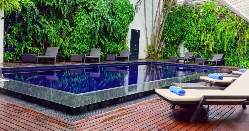 Szálloda Deco On 44