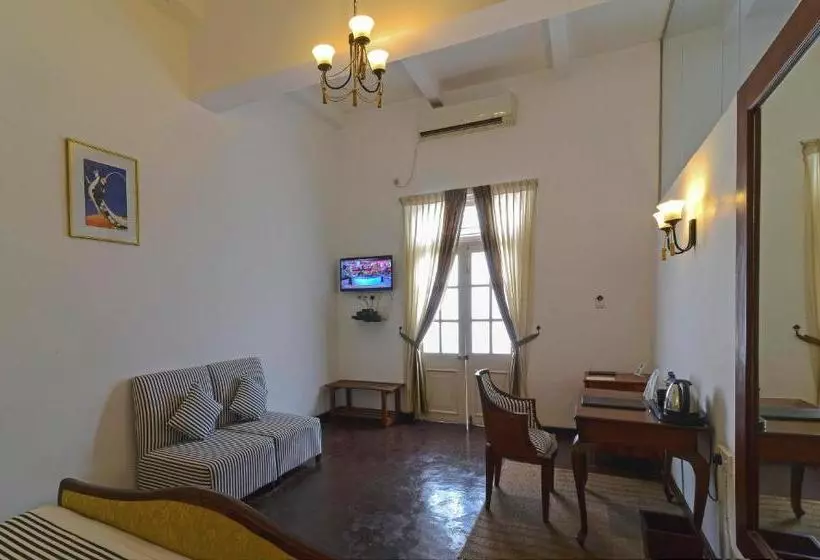 Szálloda Deco On 44