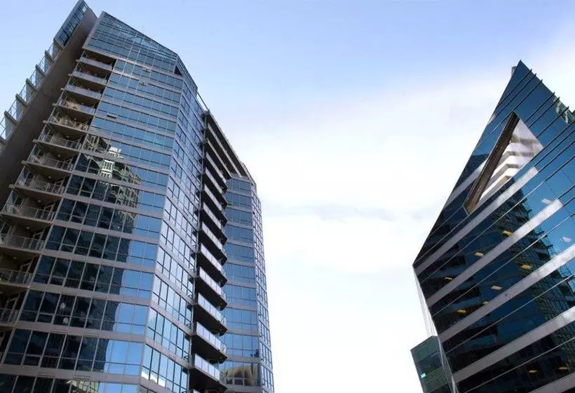 בית מלון כפרי Executive Suites By Roseman - Keynote Towers