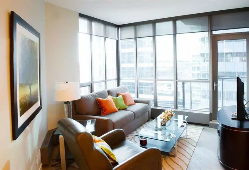 בית מלון כפרי Executive Suites By Roseman - Keynote Towers