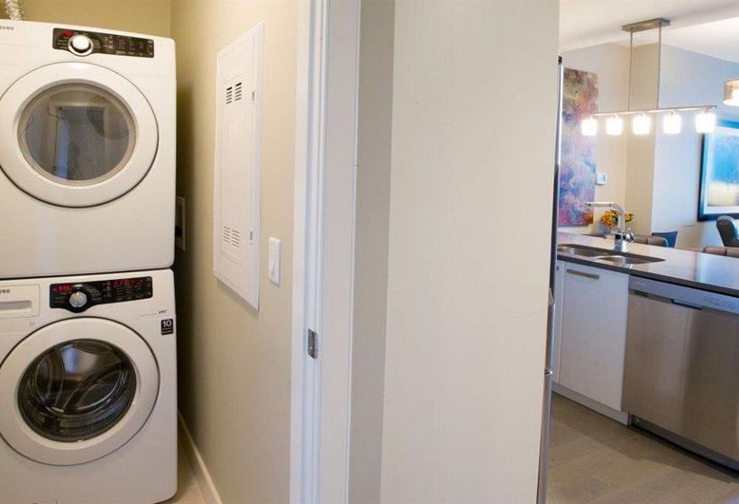 בית מלון כפרי Executive Suites By Roseman - Keynote Towers