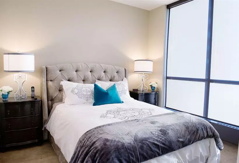 בית מלון כפרי Executive Suites By Roseman - Keynote Towers