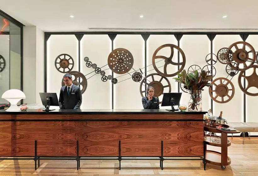 Отель H10 Cubik 4* Sup