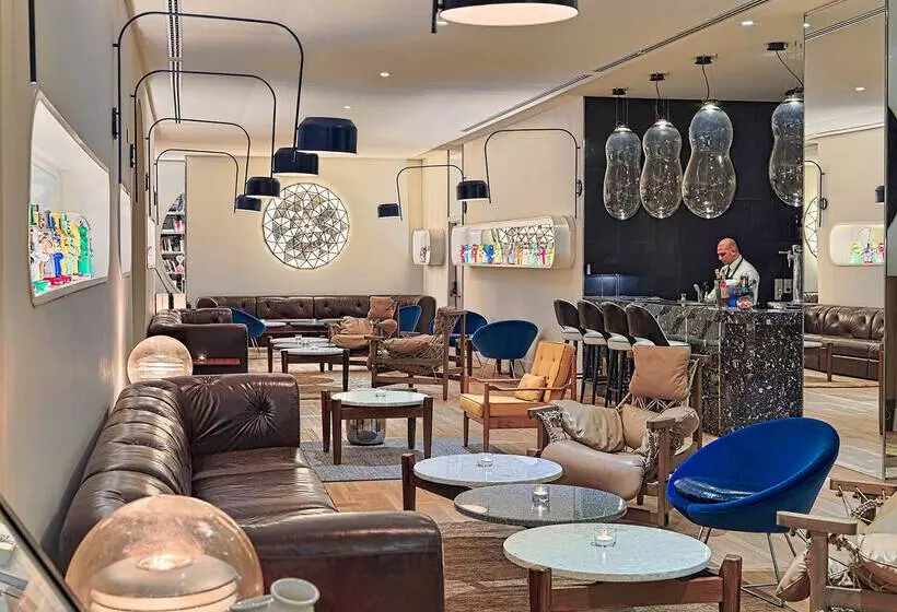 Отель H10 Cubik 4* Sup