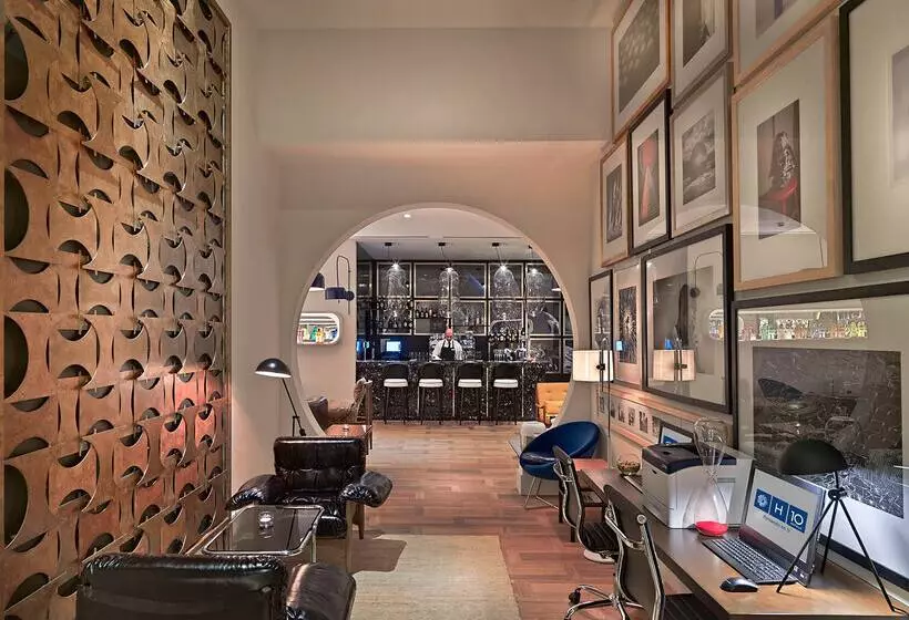 Отель H10 Cubik 4* Sup