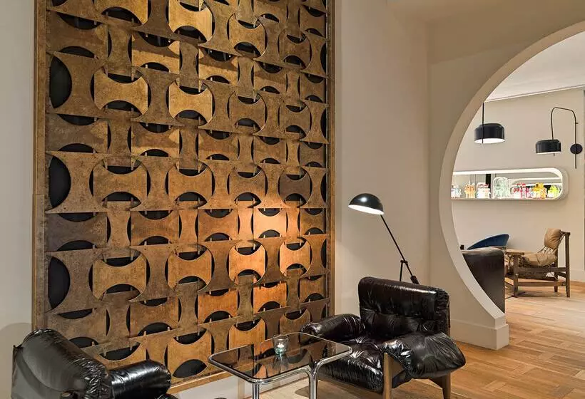 Отель H10 Cubik 4* Sup