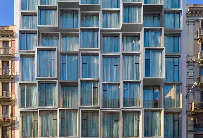 Отель H10 Cubik 4* Sup