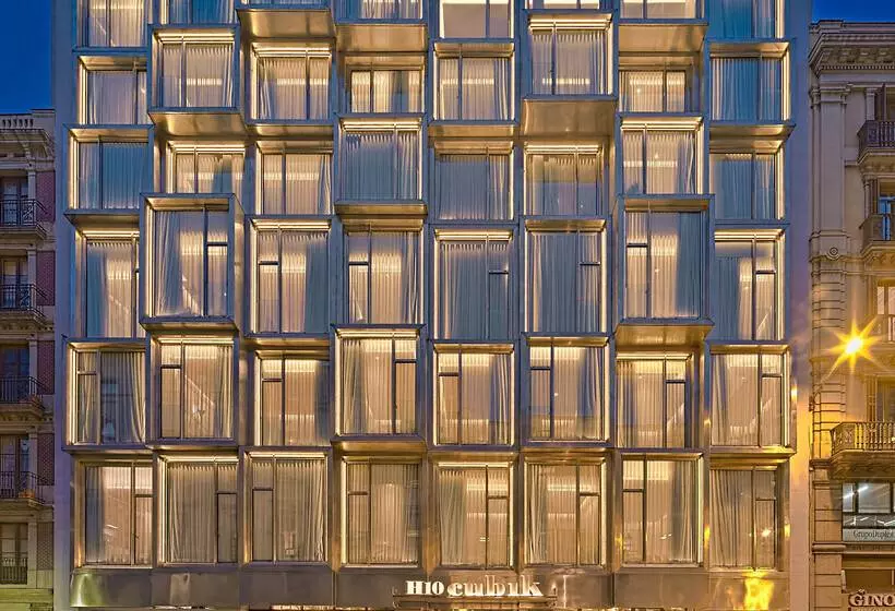 Отель H10 Cubik 4* Sup