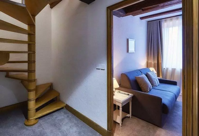 هتل Relais & Châteaux La Maison Des Têtes