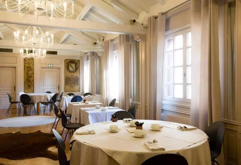 هتل Relais & Châteaux La Maison Des Têtes