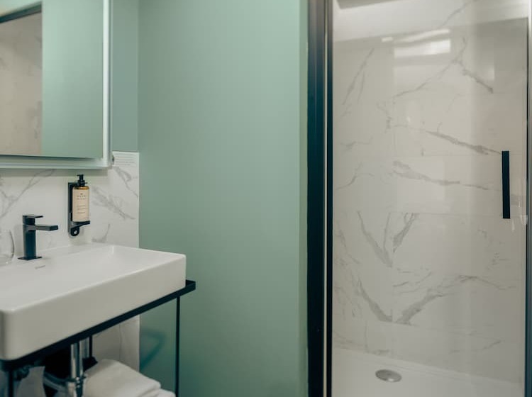 בית מלון כפרי Le Nemours Rennes