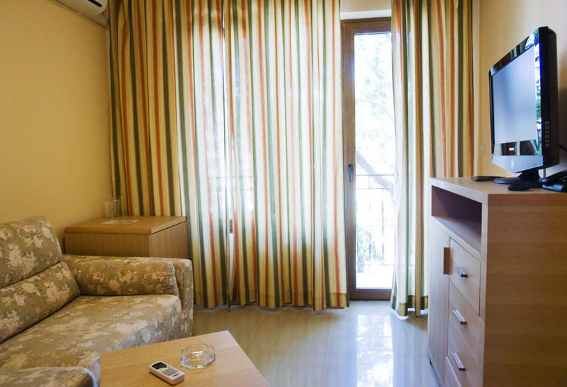 هتل Oasis Park  All Inclusive Beachfront By Asteri S