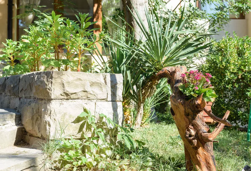 Hotel Oasis Park  All Inclusive Beachfront By Asteri S