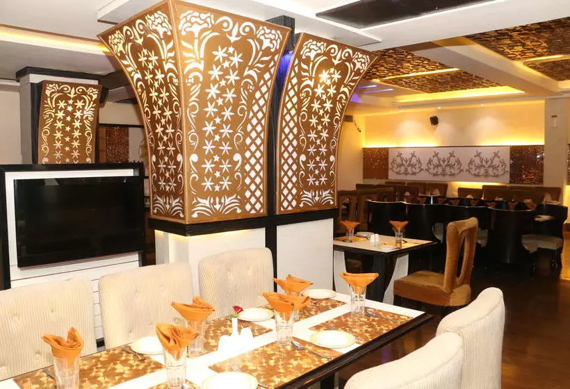 Hotelli Oyo Premium Bhai Bala Chowk