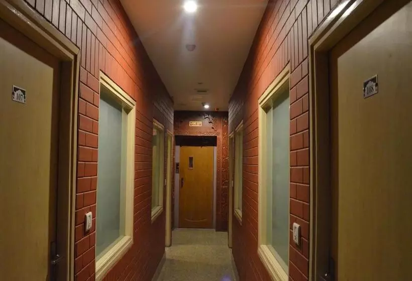 Hôtel Malik Residency