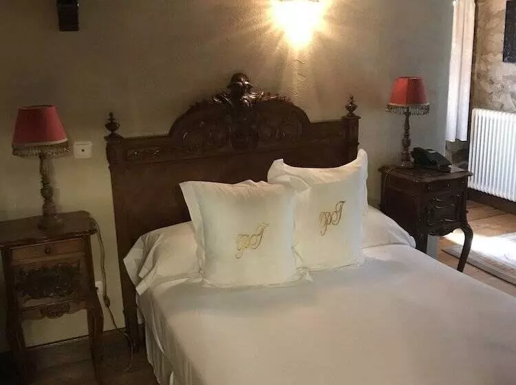 هتل Palacio De Trasvilla