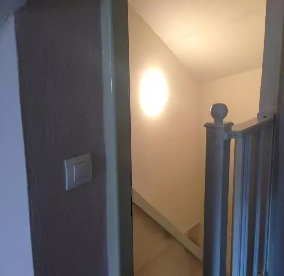 هتل Penzion Kostnický Dům