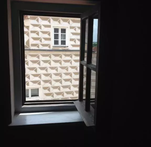 هتل Penzion Kostnický Dům