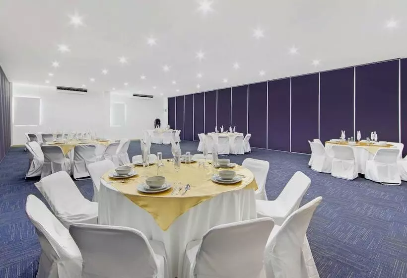 ホテル Premier Inn Tuxtla