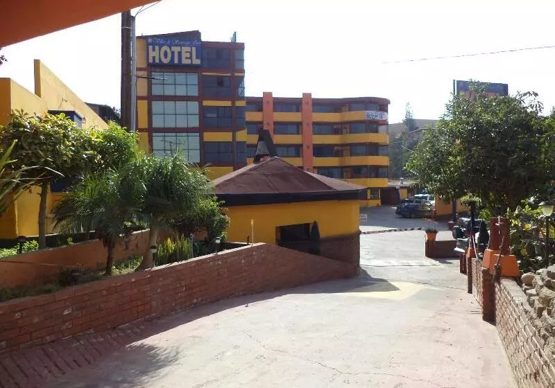ホテル Villas De Santiago Inn